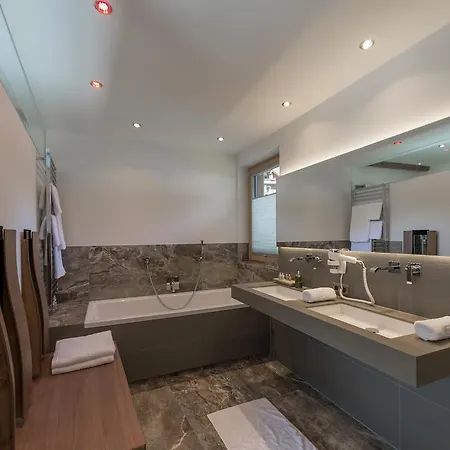 Apartment The By Regina