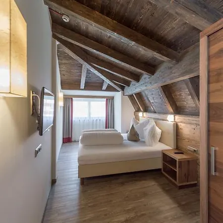 Apartment The By Regina