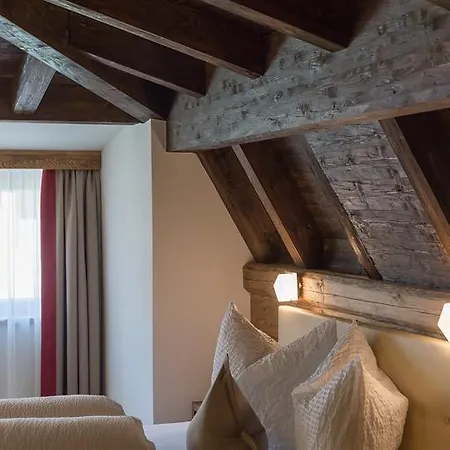 The By Regina Solden