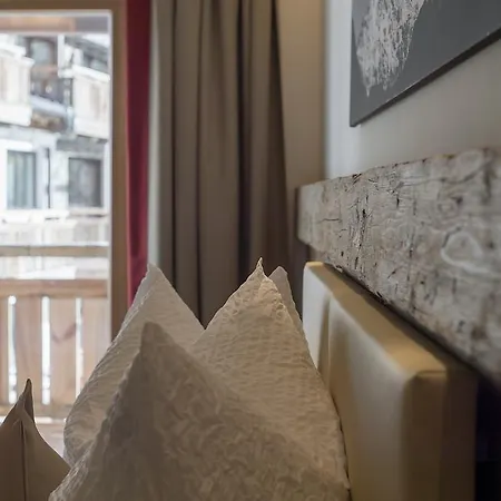 The By Regina * Solden